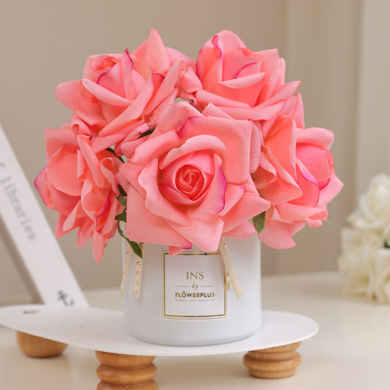 Everlasting Elegance: Lifelike 5-Stem Silk Rose Bouquet - Zero Maintenance Luxury