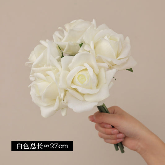 Everlasting Elegance: Lifelike 5-Stem Silk Rose Bouquet - Zero Maintenance Luxury